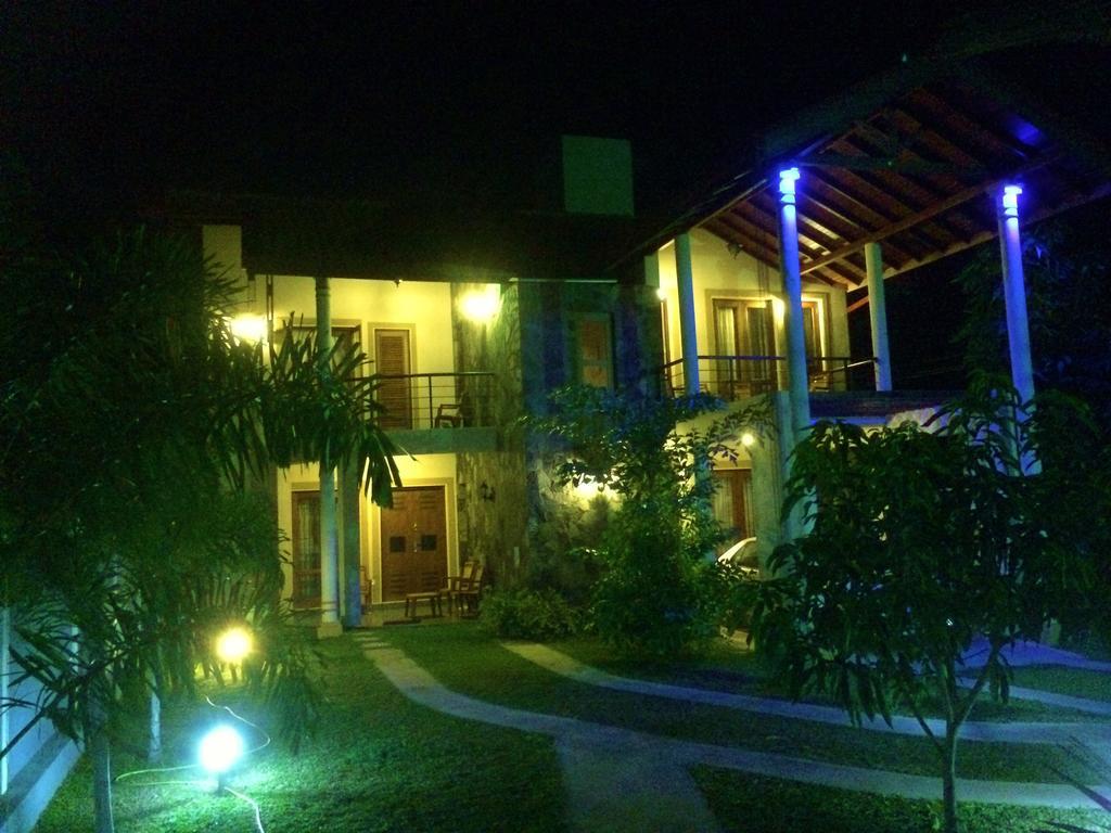 Northwood Residence - Marawila Exterior foto